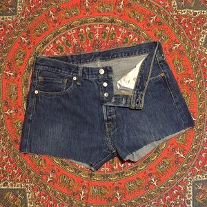 Levi’s 501 Cutoff Jean Shorts